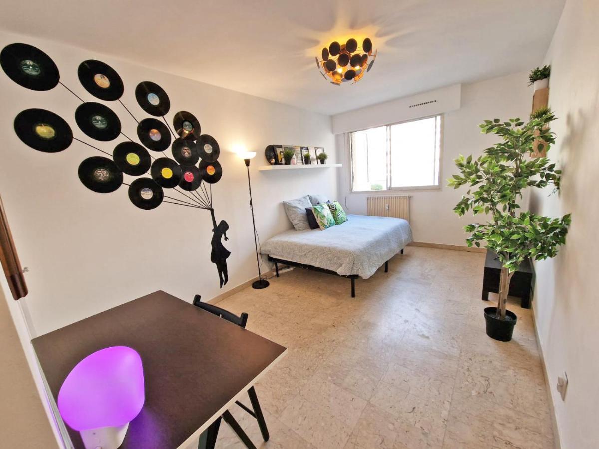 Gregbnb - Design 25m2 - Ascenseur - Wifi - 10min Gare Appartement *