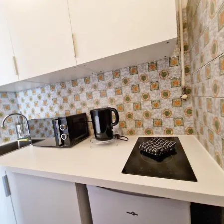 Gregbnb - Studio Design 25M2 - Ascenseur - Wifi - 10Min Gare Toulon Buitenkant foto